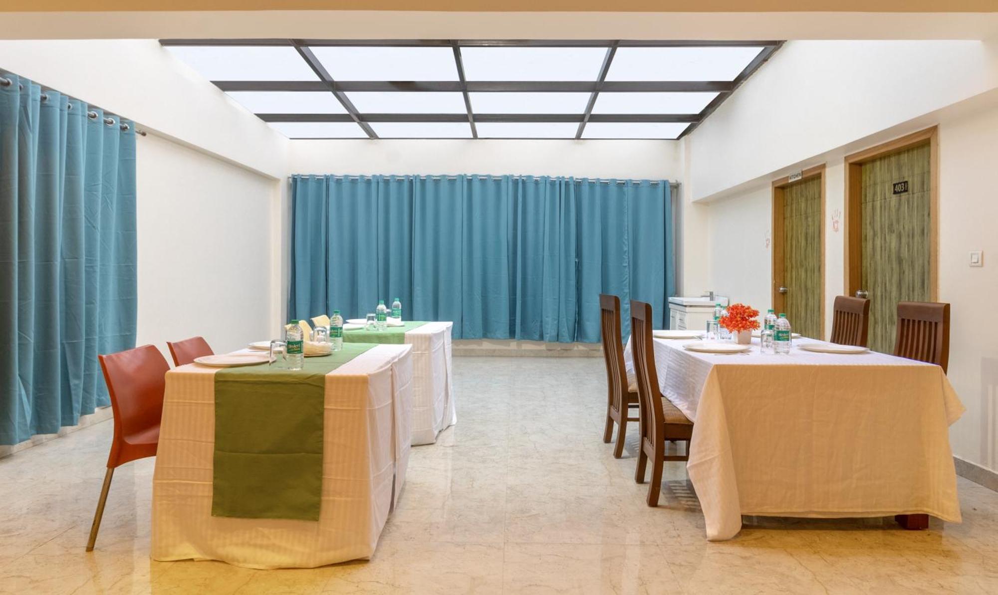 Treebo Anjani Fortune Suites Bangalore Exterior foto
